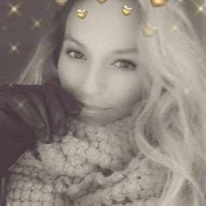 Meet your Posher, Anyelik